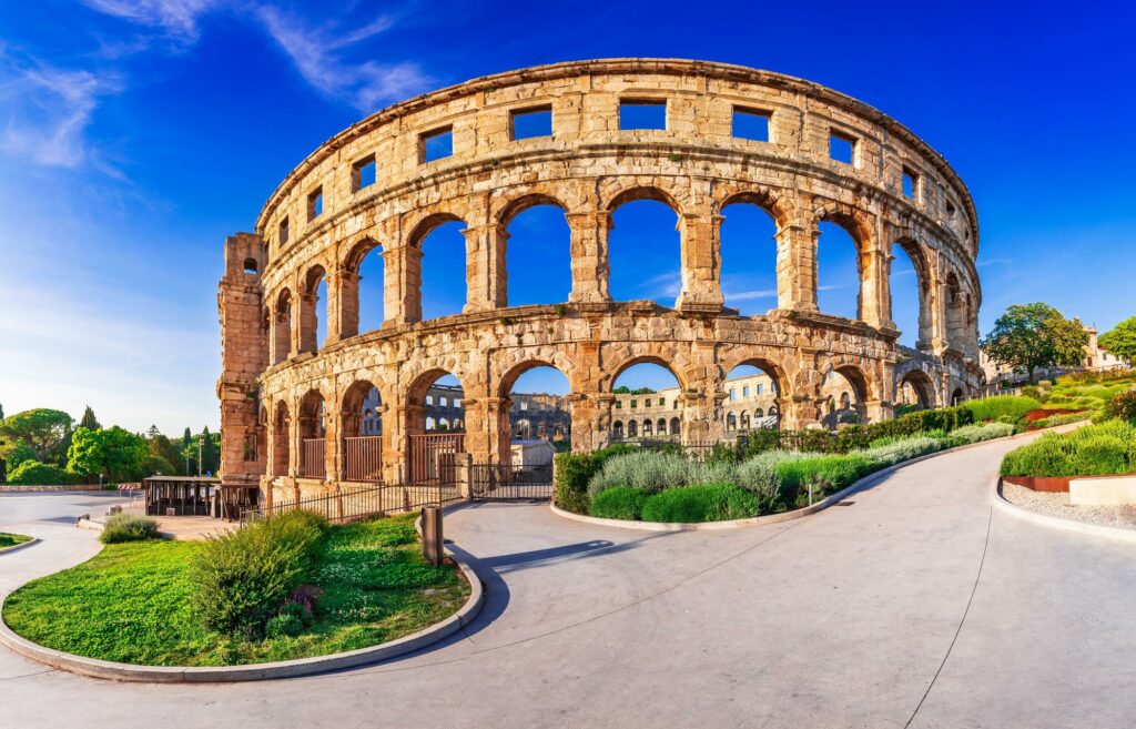 Amphithéâtre de Pula