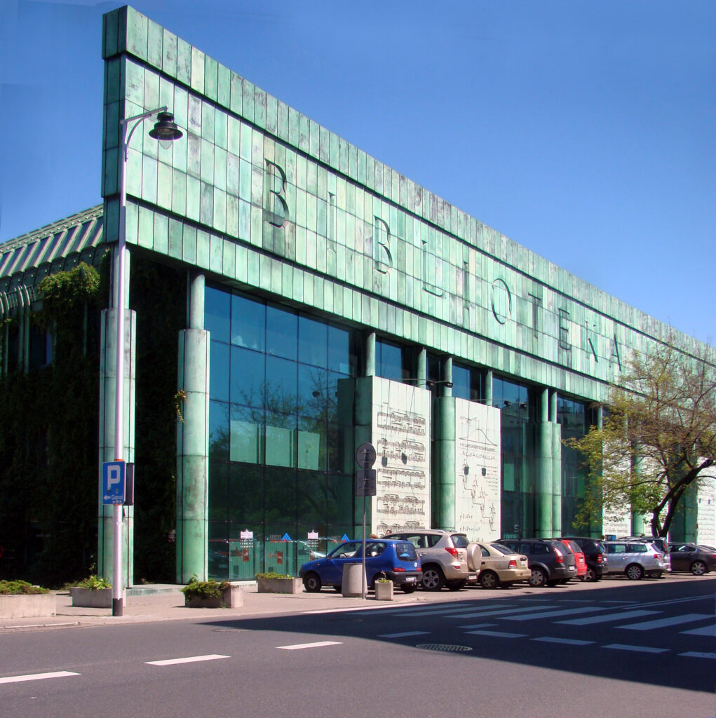 Bibliothèque universitaire de Varsovie et ses jardins sur le toit