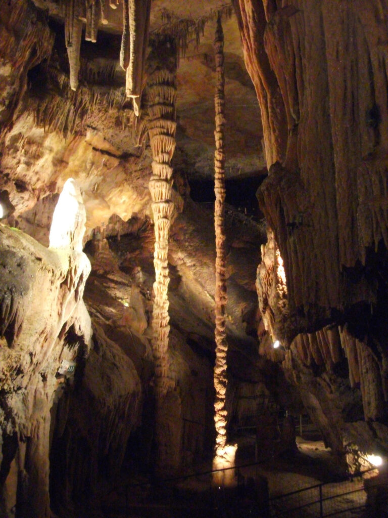 Les Grottes de Presque