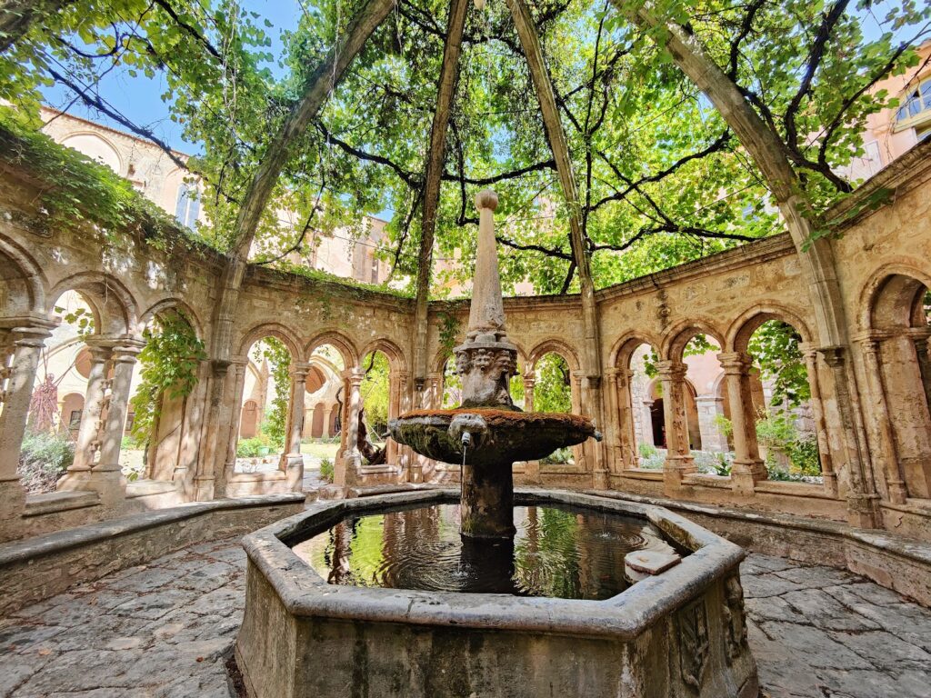 Abbaye Sainte-Marie de Valmagne