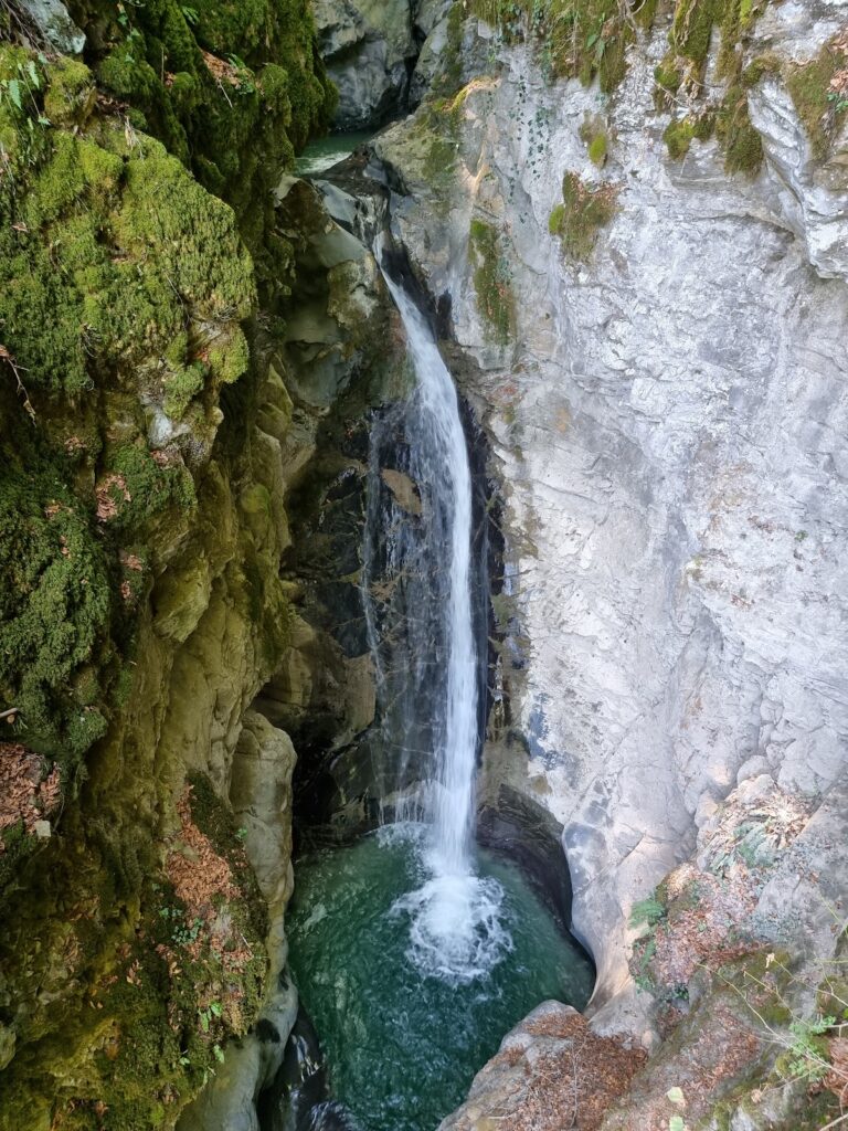 Grotte et Cascade Seythenex et Restaurant midi soir